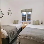 25 Thirlmere Windermere