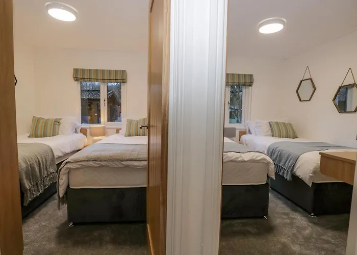 25 Thirlmere * Windermere